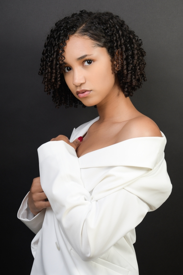 Aisha Van Raemdonck